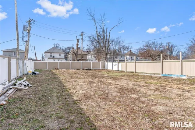 $160,000 | 1215 North 5th Street, Springfield, IL 62702