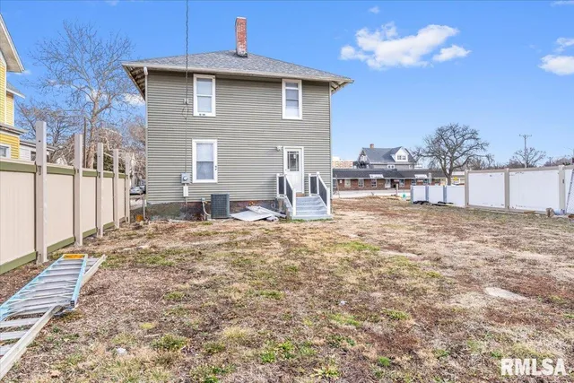 $160,000 | 1215 North 5th Street, Springfield, IL 62702