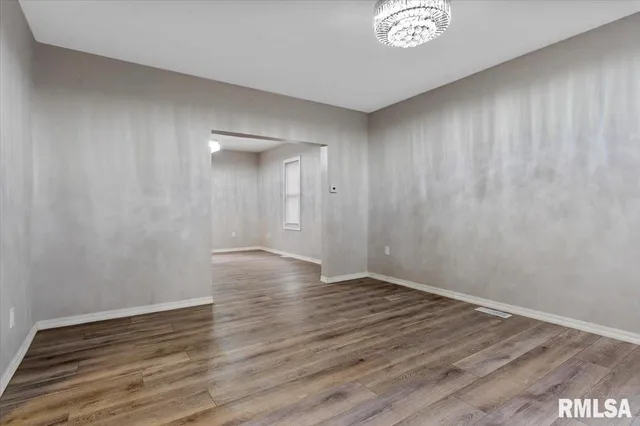 $160,000 | 1215 North 5th Street, Springfield, IL 62702