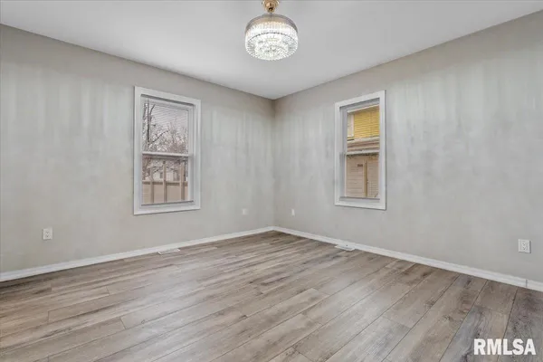 $160,000 | 1215 North 5th Street, Springfield, IL 62702