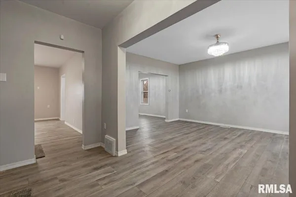 $160,000 | 1215 North 5th Street, Springfield, IL 62702