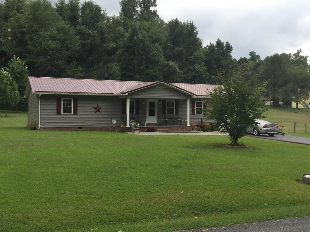 689 Long Hollow Road Elizabethton, TN 37643 - Photo 1 of 26 Photo 1