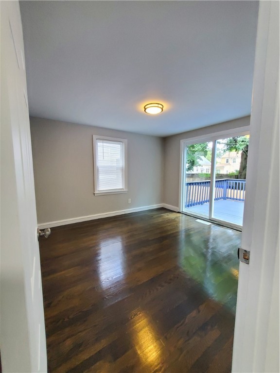 100 Rutherglen Avenue Providence, RI 02907 - Photo 12 of 22 Gallery Image 12