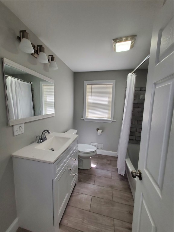 100 Rutherglen Avenue Providence, RI 02907 - Photo 14 of 22 Gallery Image 14
