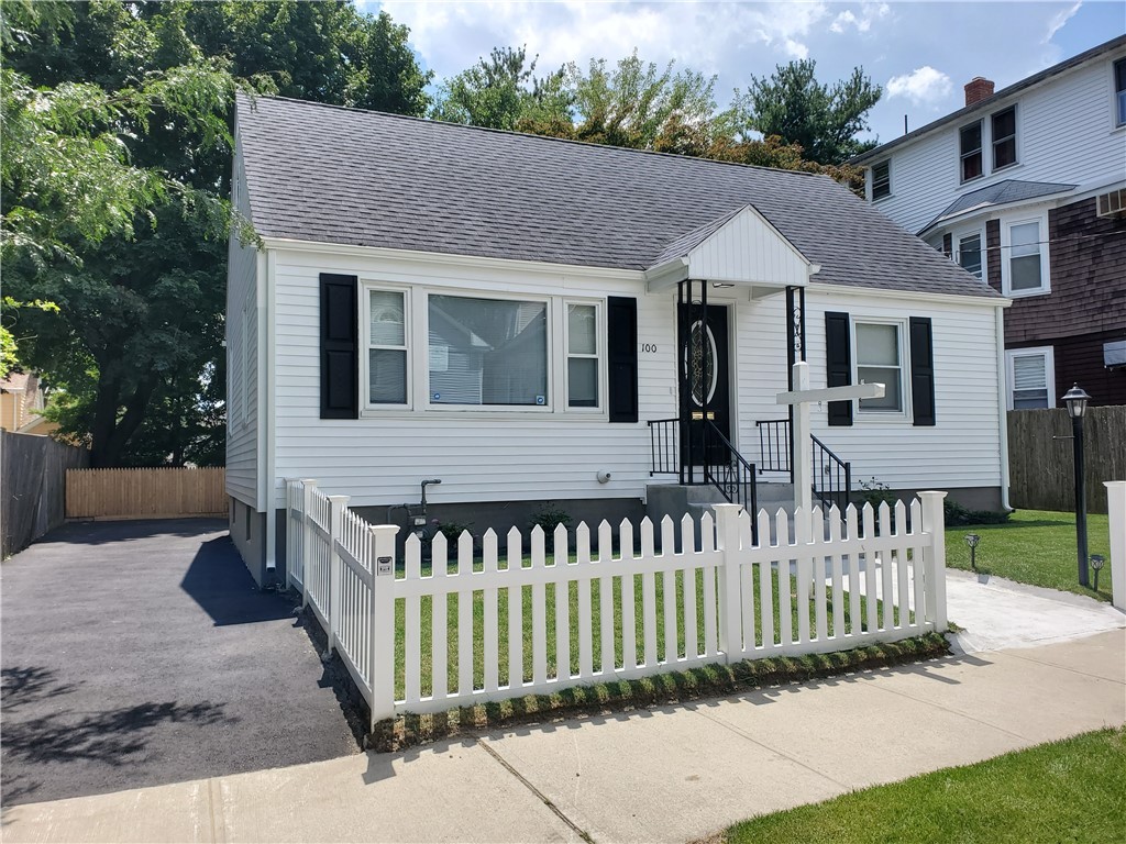 100 Rutherglen Avenue Providence, RI 02907 - Photo 2 of 22 Gallery Image 2