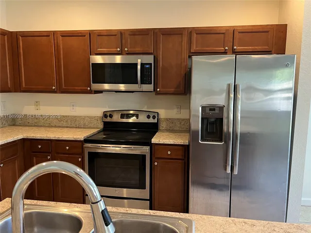 $3,950 | 15153 Southwest 117th Terrace, Miami, FL 33196