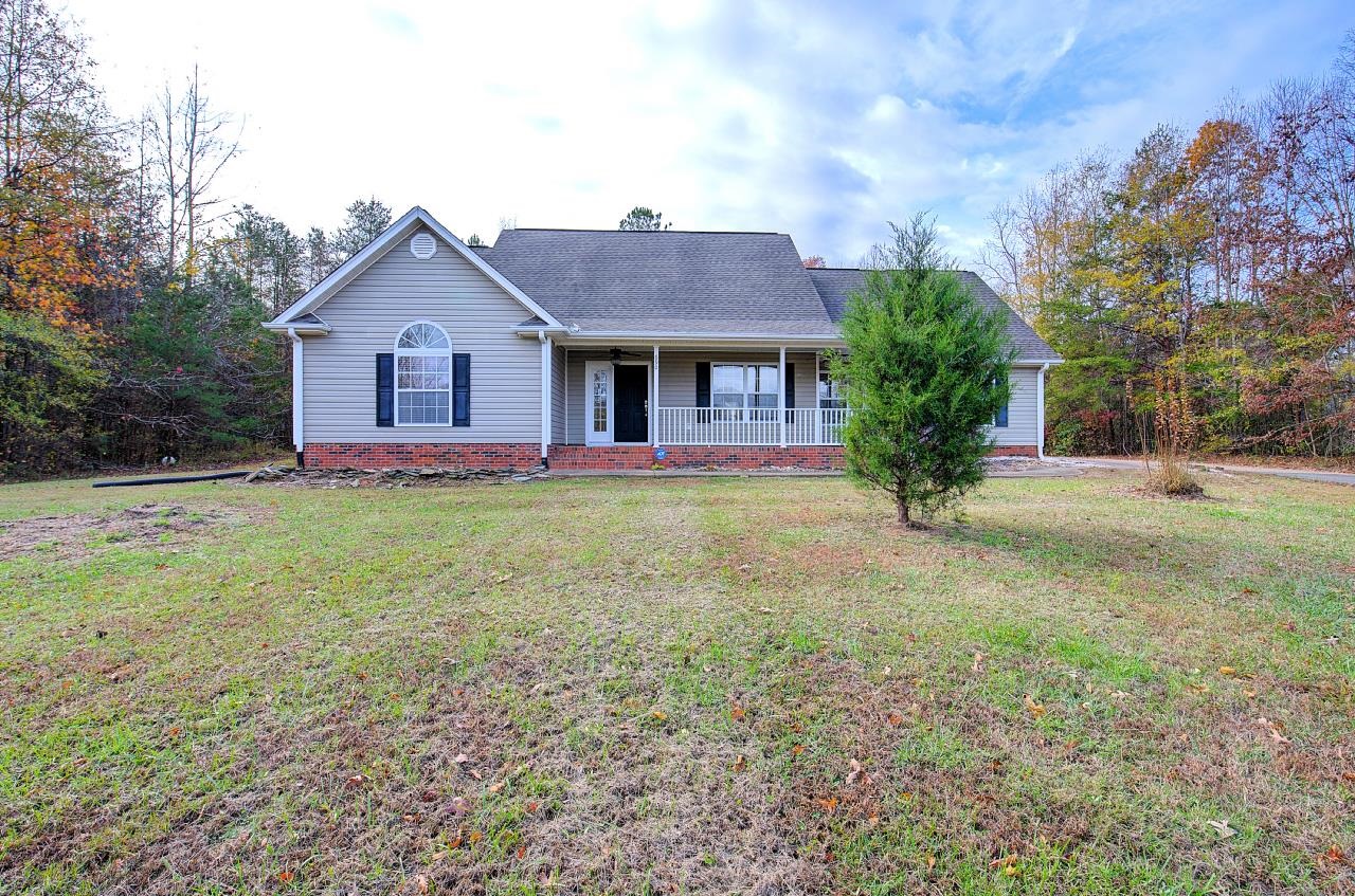 690 Hammett Road Campobello, SC 29322 - Photo 1 of 47 Primary