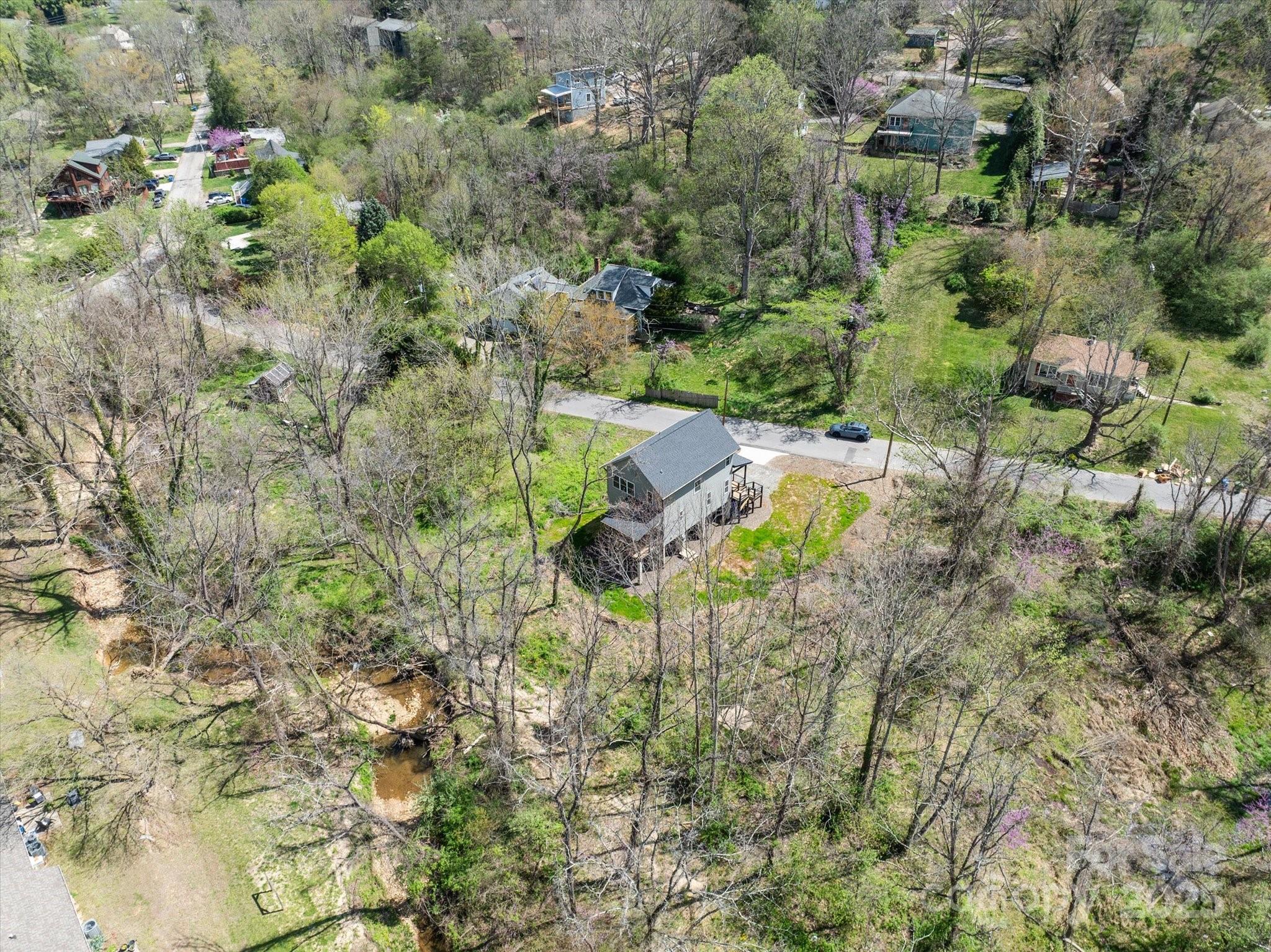 10 Whitson Road Asheville, NC 28805 - Photo 4 of 9 Gallery Image 4