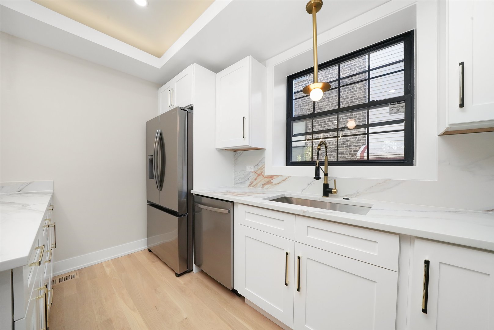 Undisclosed Address Chicago, IL 60613 - Photo 6 of 15