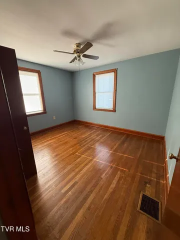 $160,000 | 235 Glade Street Southeast, Wise, VA 24293