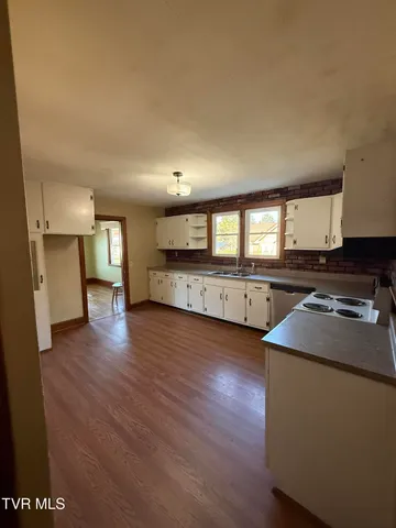 $160,000 | 235 Glade Street Southeast, Wise, VA 24293