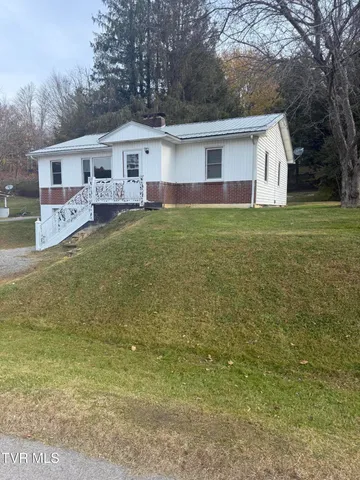 $160,000 | 235 Glade Street Southeast, Wise, VA 24293