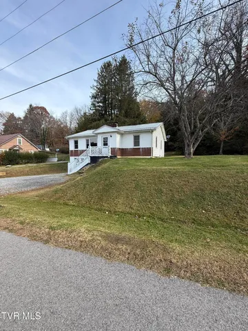 $160,000 | 235 Glade Street Southeast, Wise, VA 24293