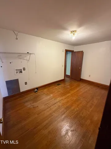 $160,000 | 235 Glade Street Southeast, Wise, VA 24293