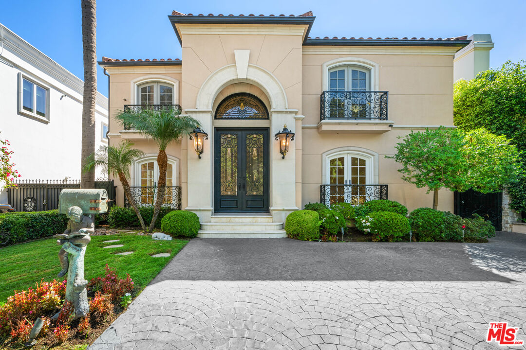204 Foothill Road Beverly Hills, CA 90210 - Photo 33 of 34 Gallery Image 33