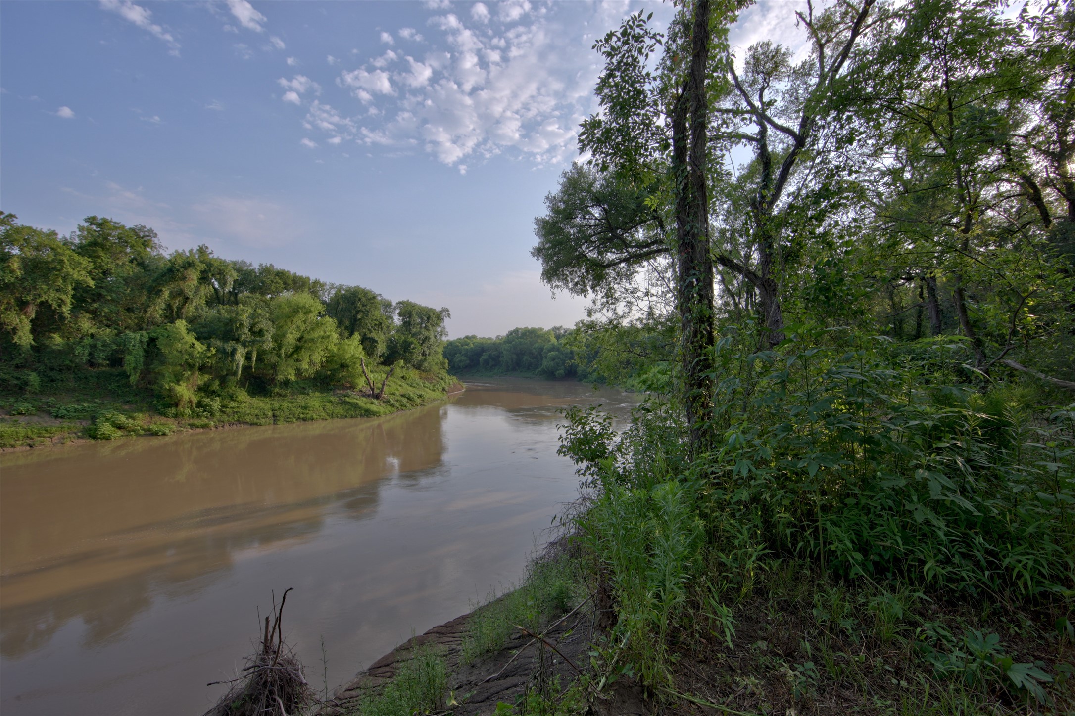Trinity River frontage.