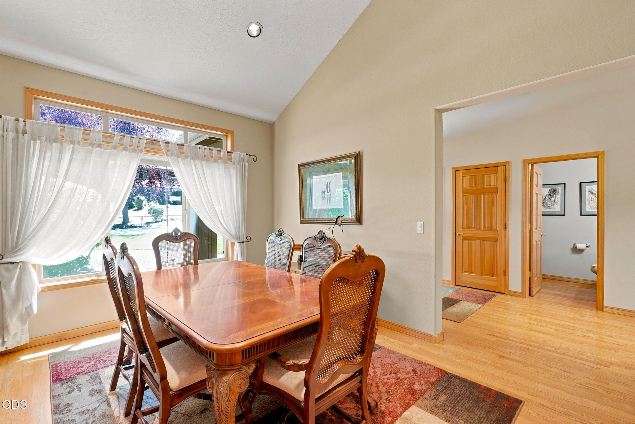 20490 Timberline Court Bend, OR 97702 - Photo 12 of 37
