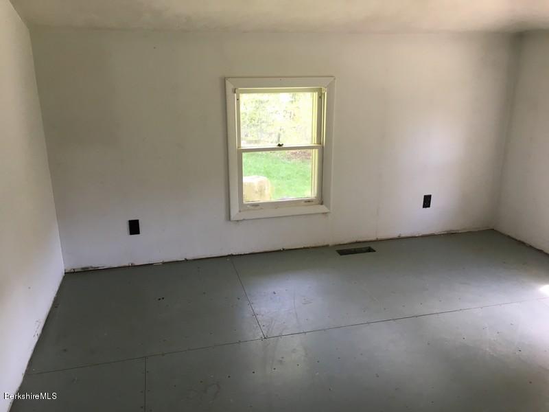 2898 Hancock Road Hancock, MA 01267 - Photo 33 of 44 an empty room with a window
