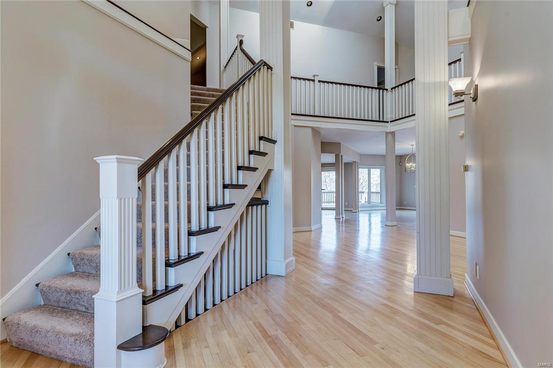 12915 Conway Road St. Louis, MO 63141 - Photo 4 of 30 Gallery Image 4