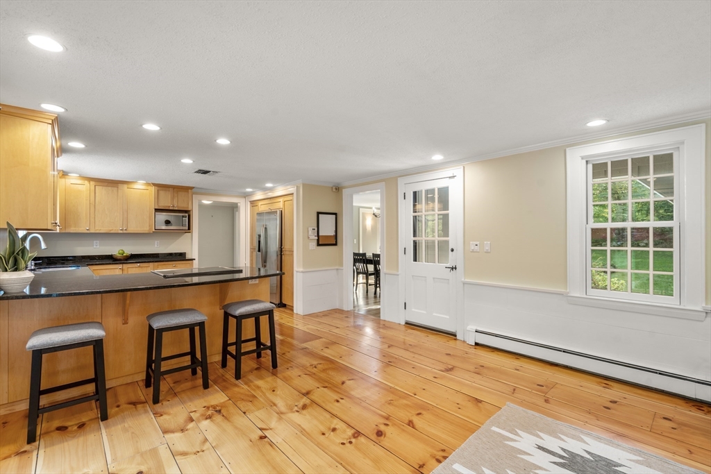 371 Willis Road Sudbury, MA 01776 - Photo 8 of 41 Gallery Image 8