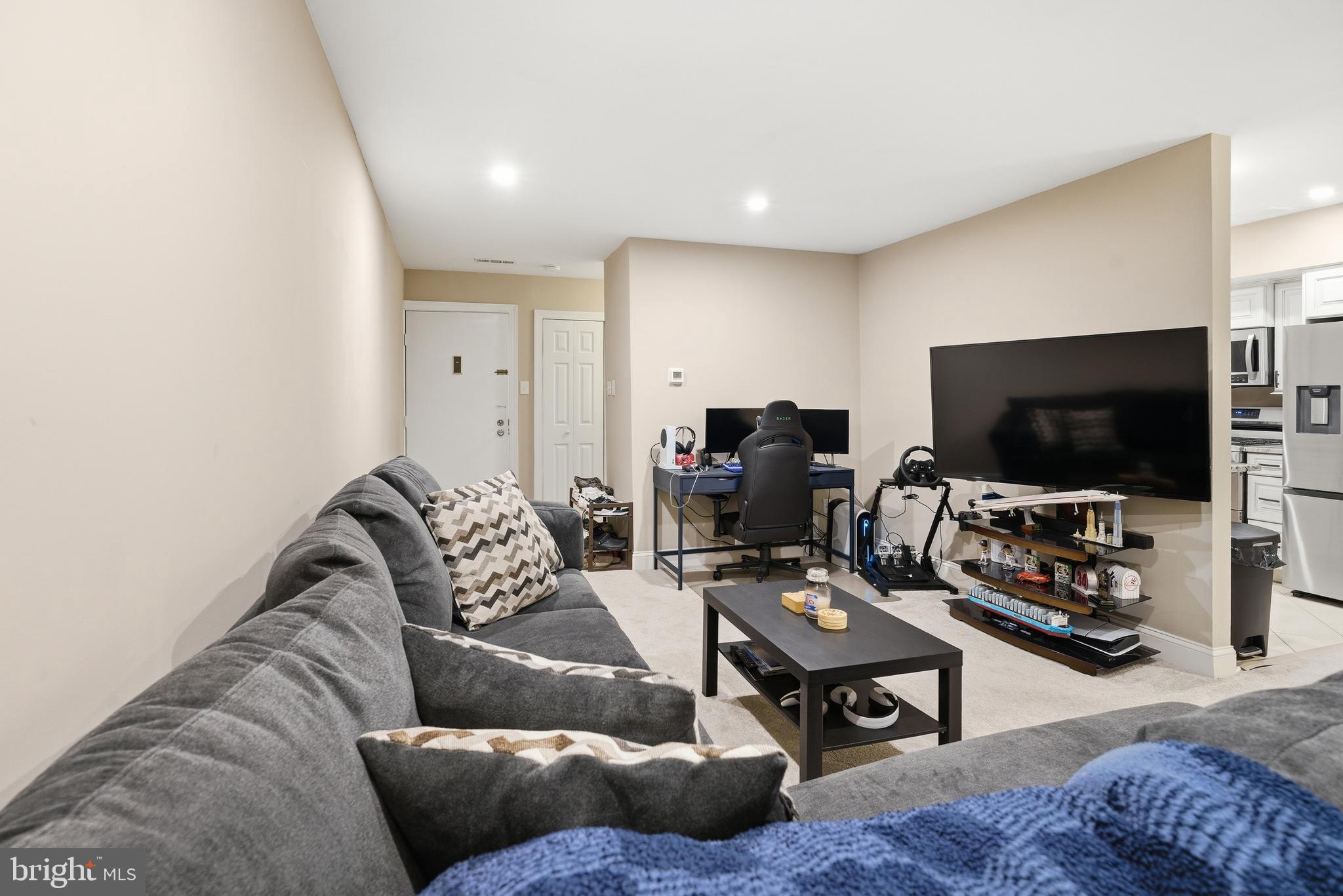 411 Stiles Avenue, Unit D10 Maple Shade, NJ 08052 - Photo 7 of 17