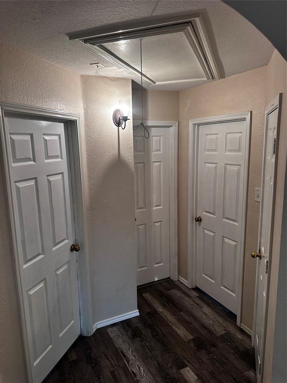 103 Denali Court Terrell, TX 75160 - Photo 30 of 39 a bathroom with a mirror