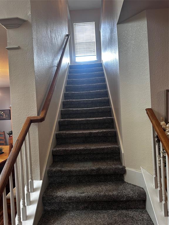 103 Denali Court Terrell, TX 75160 - Photo 6 of 39 a view of entryway