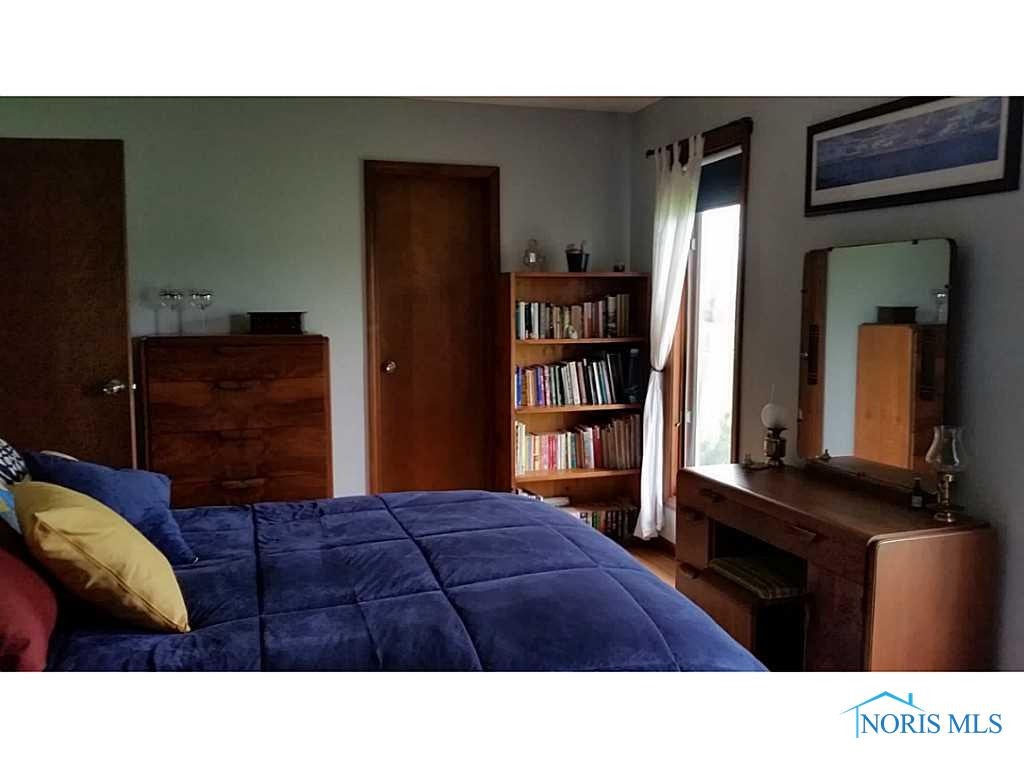 23290 Flory Road Defiance, OH 43512 - Photo 15 of 17 Bedroom.