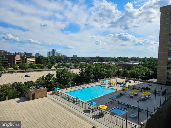 $2,700 | 3709 South George Mason Drive, Unit 710, Falls Church, VA 22041