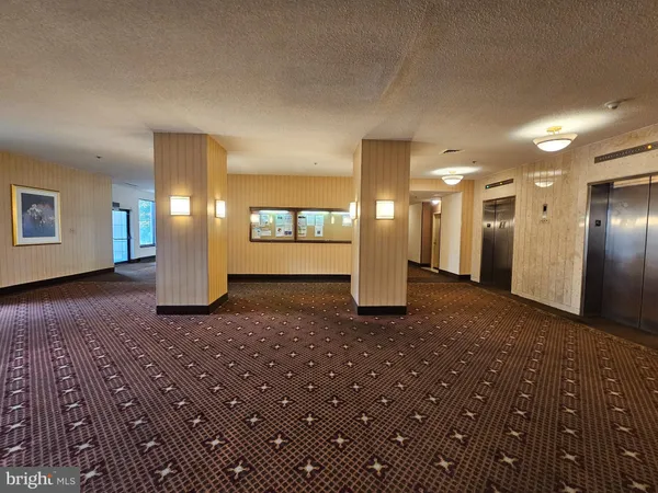 $2,700 | 3709 South George Mason Drive, Unit 710, Falls Church, VA 22041