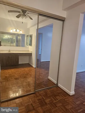 $2,700 | 3709 South George Mason Drive, Unit 710, Falls Church, VA 22041