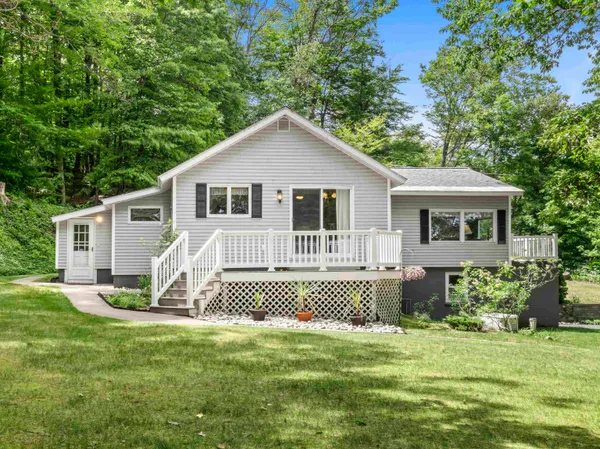 $395,000 | 4145 Frankfort Highway, Frankfort, MI 49635