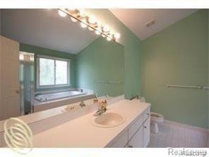 706 Woodfield Way Rochester Hills, MI 48307 - Photo 19 of 25