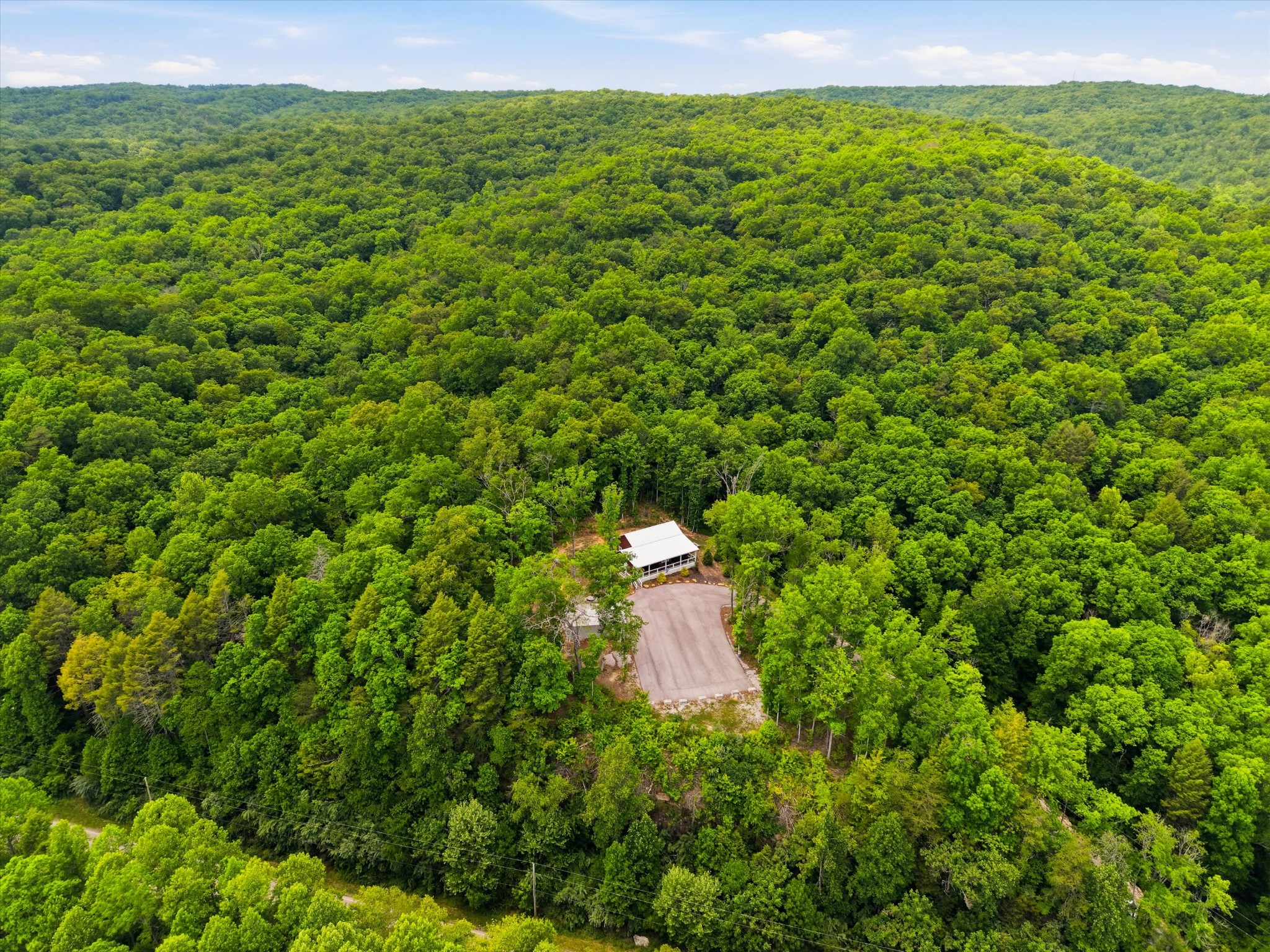 6830 Stinking Creek Road Pioneer, TN 37847 - Photo 1 of 51 Gallery Image 1