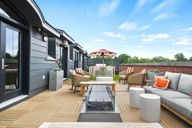 $620,000 | 30 Lake Avenue, Unit 306, Saratoga Springs, NY 12866