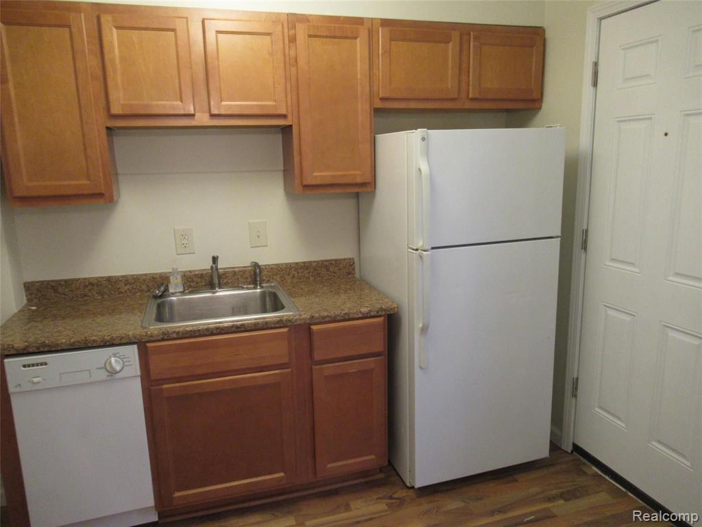 4633 Firestone Street Dearborn, MI 48126 - Photo 8 of 16