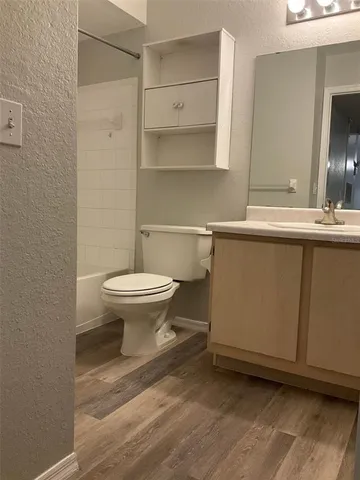 $1,670 | 13815 Fairway Island Drive, Unit 1333, Orlando, FL 32837