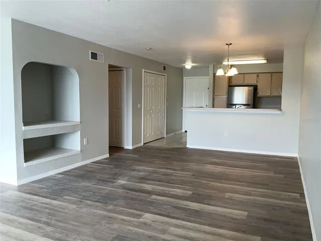 $1,670 | 13815 Fairway Island Drive, Unit 1333, Orlando, FL 32837