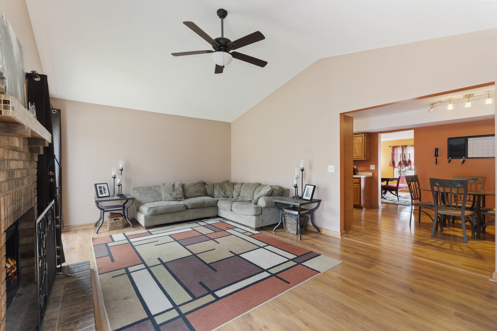 1284 Brookline Court Naperville, IL 60563 - Photo 10 of 21