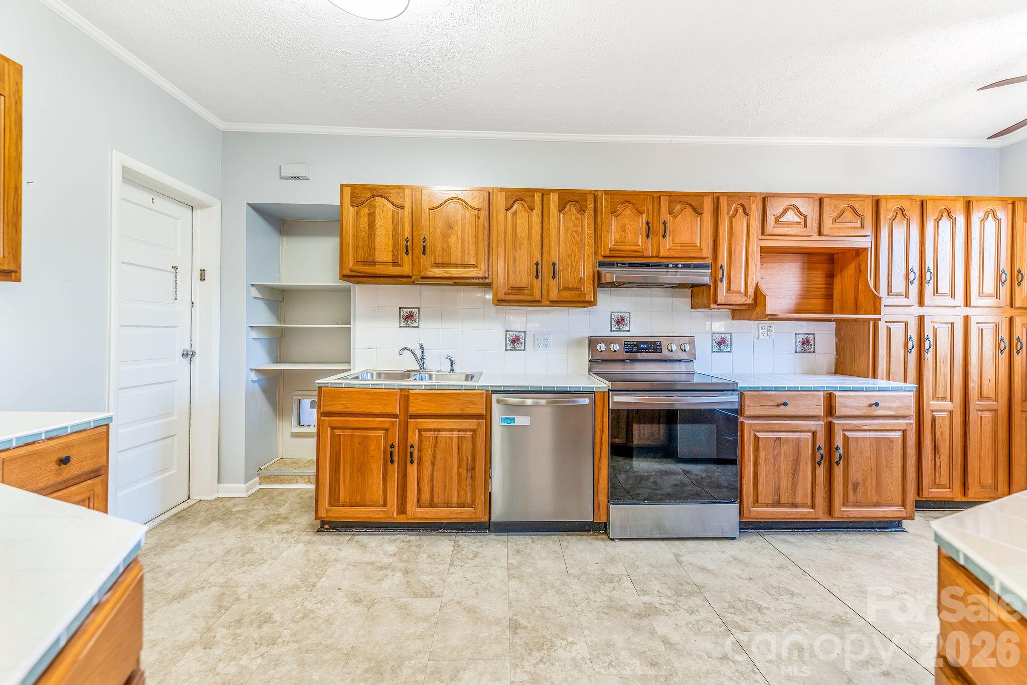 107 Woodland Church Road Clyde, NC 28721 - Photo 17 of 41