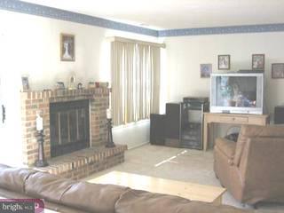 20 Rittenhouse Square Sicklerville, NJ 08081 - Photo 3 of 6 Gallery Image 3