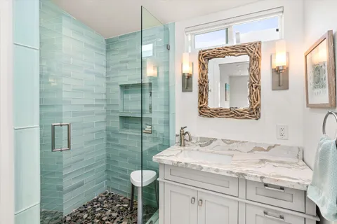 $519,000 | 20 El Paseo Street, Newport Beach, CA 92663