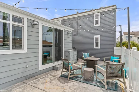 $519,000 | 20 El Paseo Street, Newport Beach, CA 92663