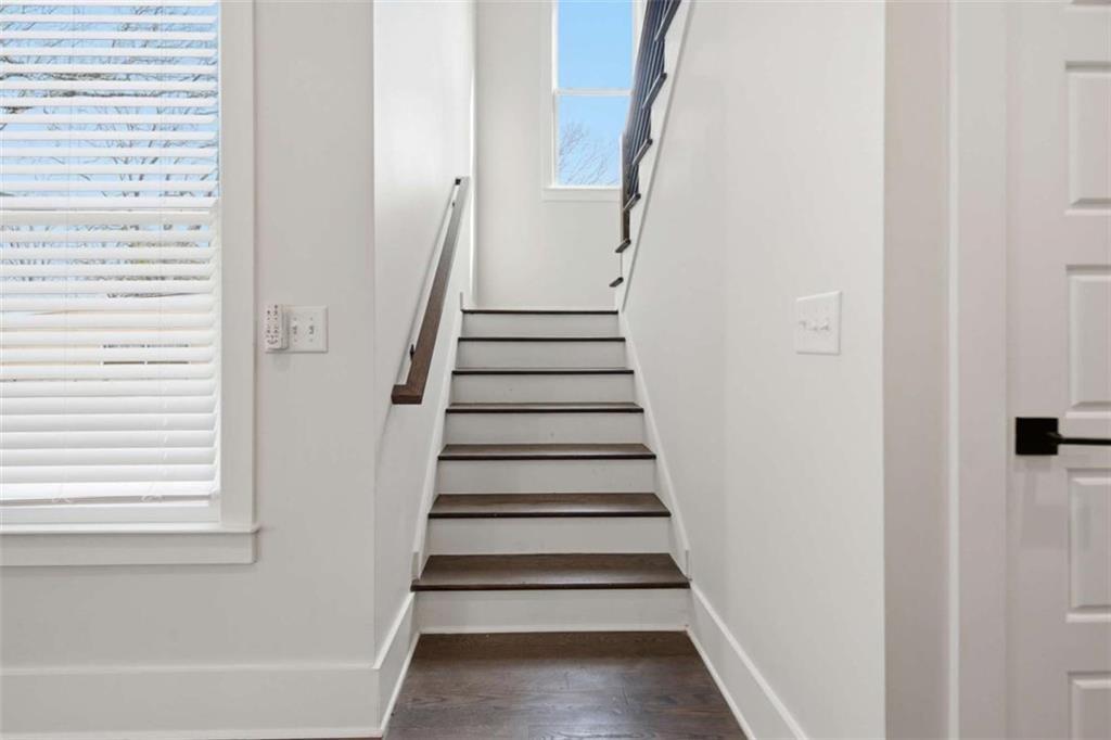 2876 Alexa Avenue Southeast Atlanta, GA 30317 - Photo 12 of 29