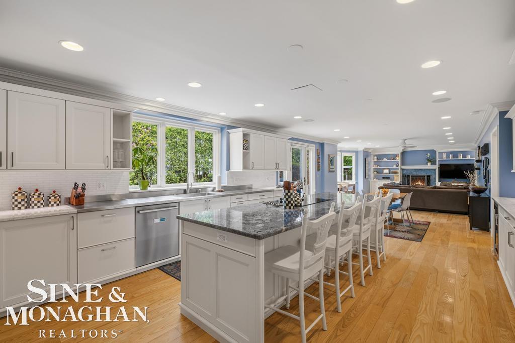 66 Colonial Road Grosse Pointe Shores, MI 48236 - Photo 14 of 67
