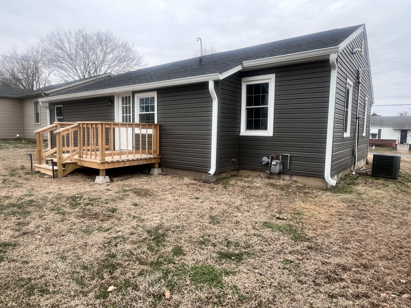 528 West 20th Street Metropolis, IL 62960 - Photo 8 of 26 a view of backyard with deck