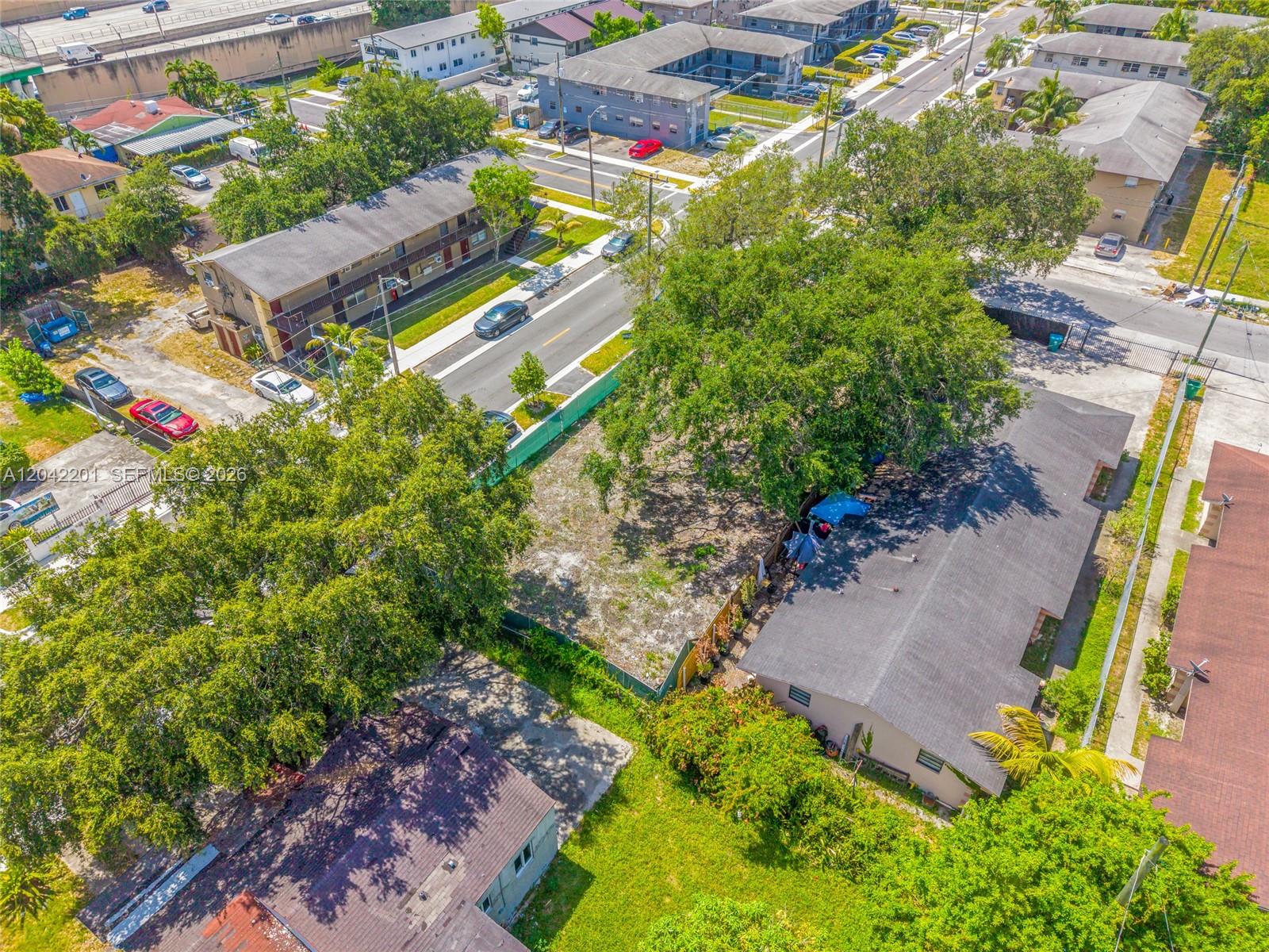 605 Northwest 65th Street Miami, FL 33150 - Photo 5 of 24