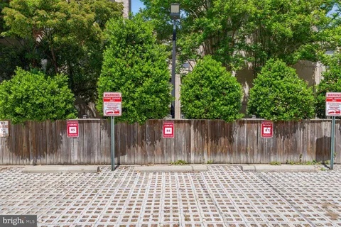 $1,800 | 1361 K Street Southeast, Unit 303, Washington, DC 20003