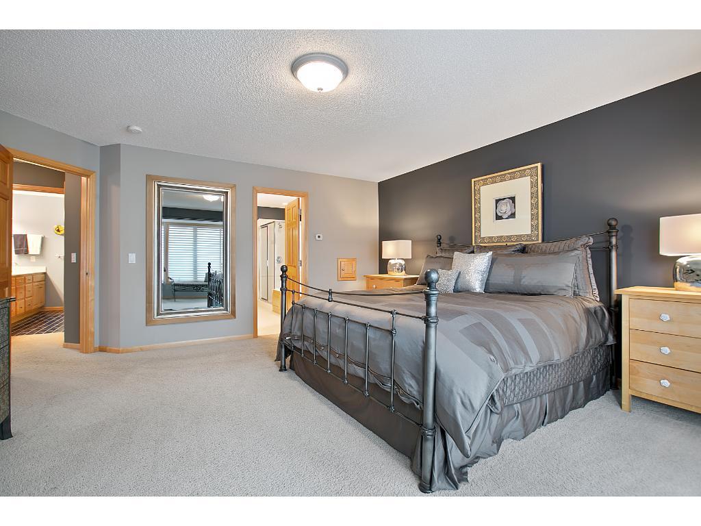 9125 Shetland Road Eden Prairie, MN 55347 - Photo 14 of 24