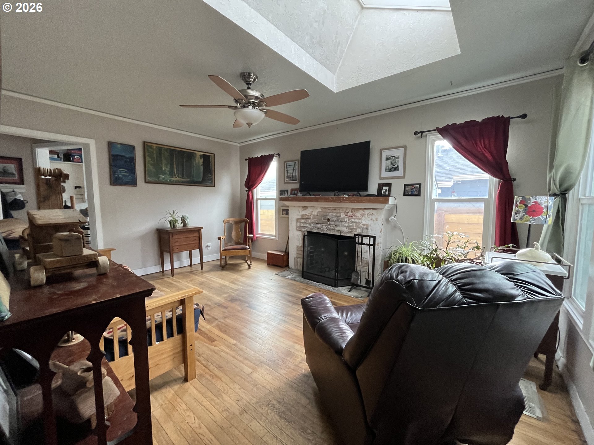 930 14th Street Northeast Salem, OR 97301 - Photo 3 of 17